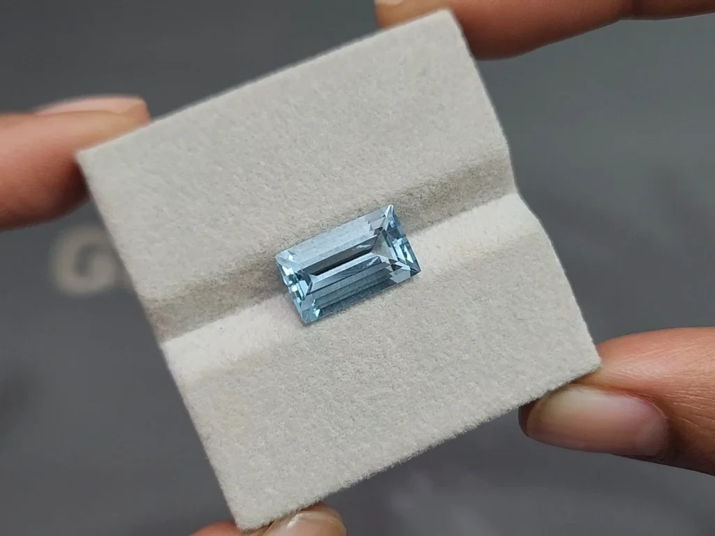 Аквамарин в огранке багет 4,29 карат, Мадагаскар  Изображение №4