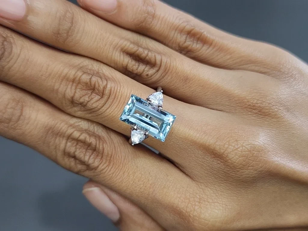 Аквамарин в огранке багет 5,54 карат, Мадагаскар  Изображение №5