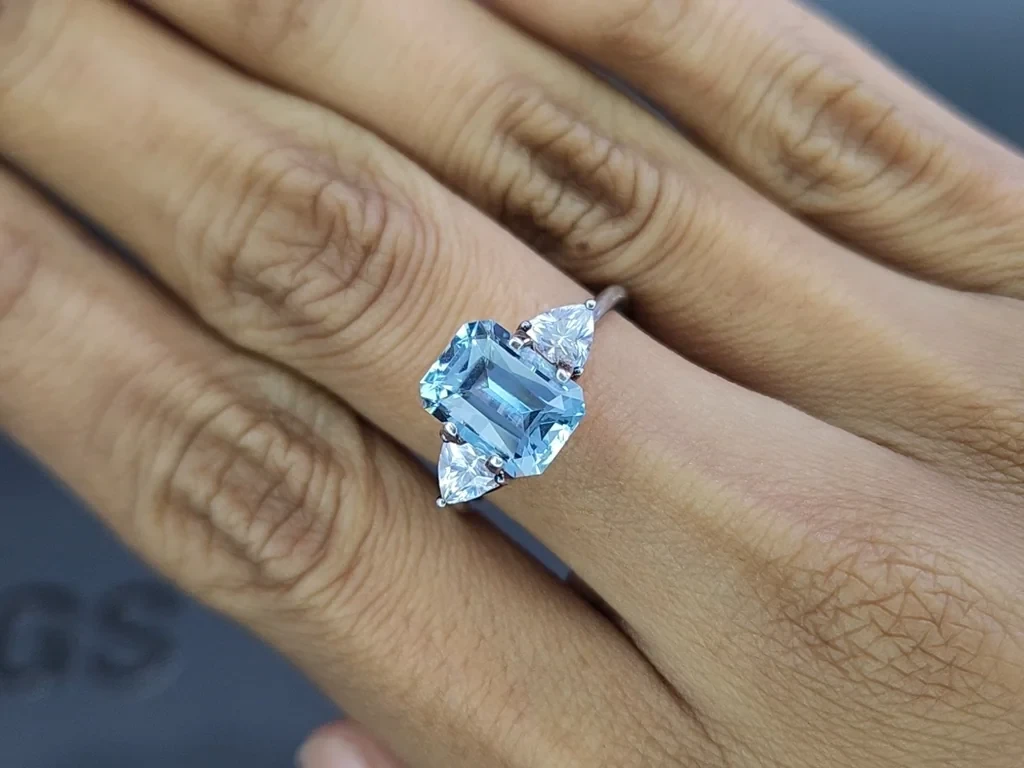 Аквамарин в огранке октагон 2,45 карат, Мадагаскар  Изображение №5