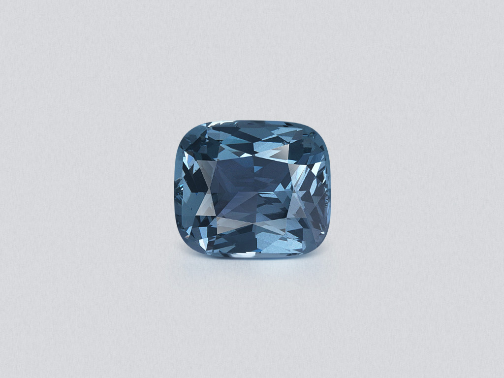 Серо-синяя шпинель в огранке кушон 2,32 карата, Танзания Изображение №1
