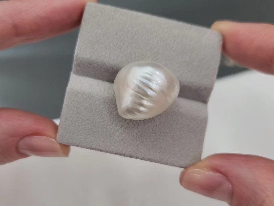 Жемчуг барочный  формы Южных морей 17,4-17,8 мм, Австралия Изображение №5