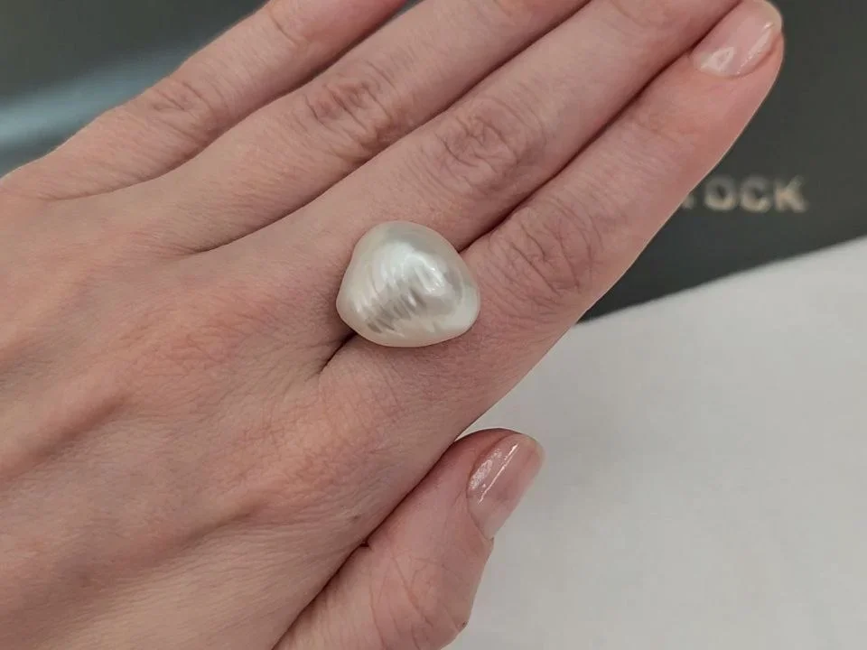 Жемчуг барочный  формы Южных морей 17,4-17,8 мм, Австралия Изображение №4
