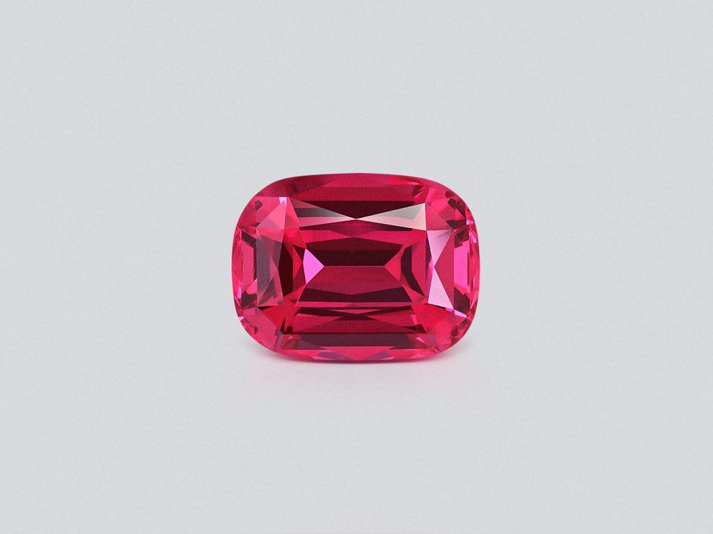 Шпинель Махенге Vibrant Pink-Red в огранке кушон 5,86 карата, Танзания  Изображение №1