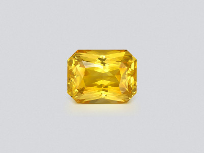 Негретый крупный сапфир Golden Yellow в огранке радиант 13,12 карат, Шри-Ланка photo