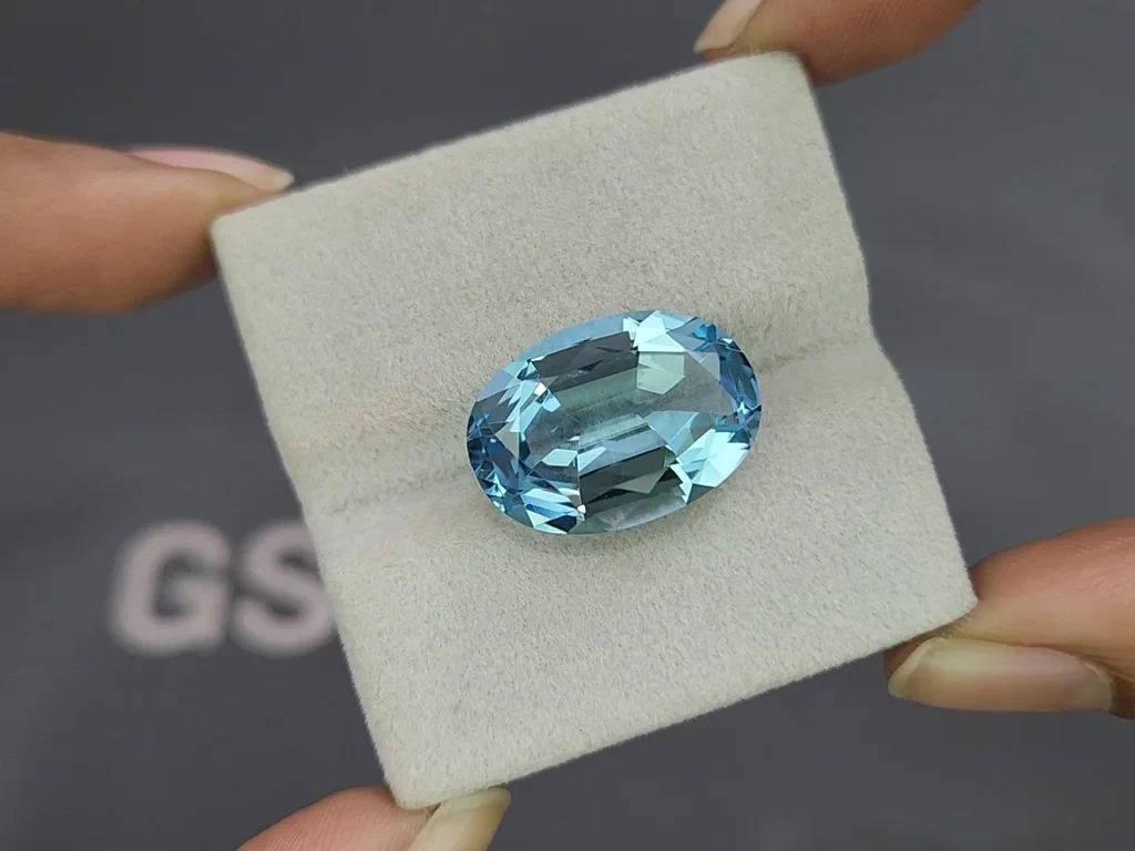 Крупный аквамарин в огранке овал 13,50 карат, Африка Изображение №4