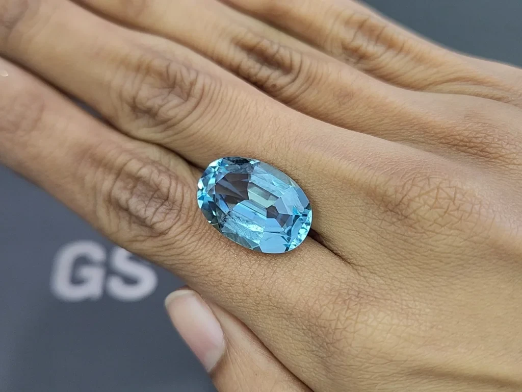 Крупный аквамарин в огранке овал 13,50 карат, Африка Изображение №2