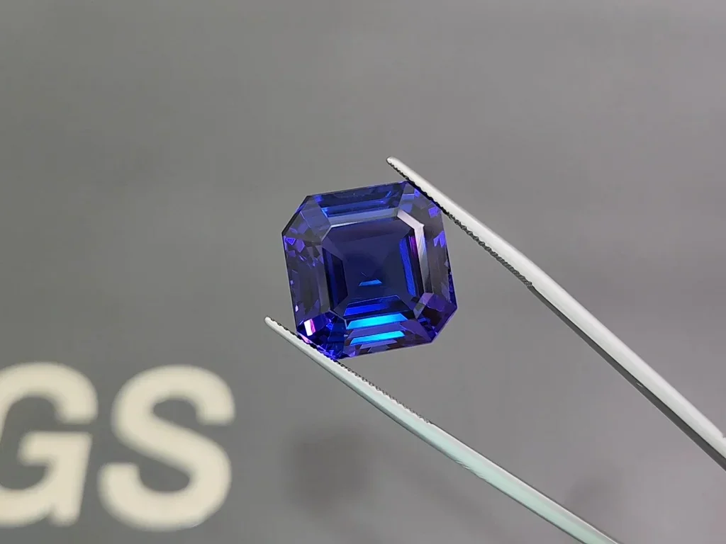 Крупный танзанит Royal Blue огранке ашер 34,86 карата, Танзания Изображение №3