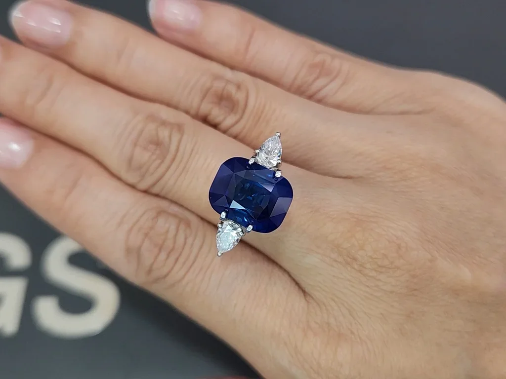Негретый сапфир Royal Blue в огранке кушон 9,15 карата, Шри-Ланка Изображение №5