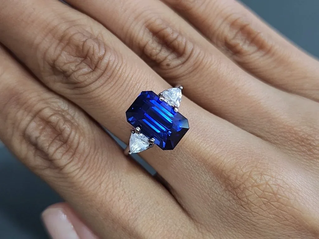 Сапфир Royal Blue в огранке октагон 6,05 карат, Шри-Ланка  Изображение №5