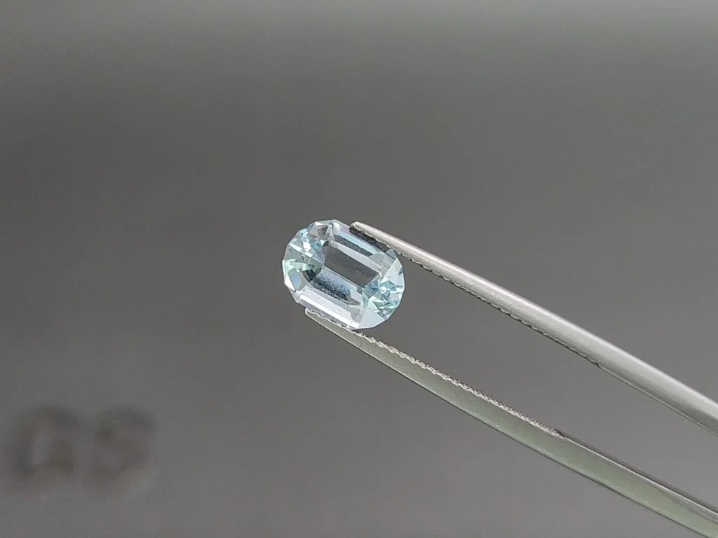Аквамарин в огранке кушон 1,70 карат, Мадагаскар  Изображение №3