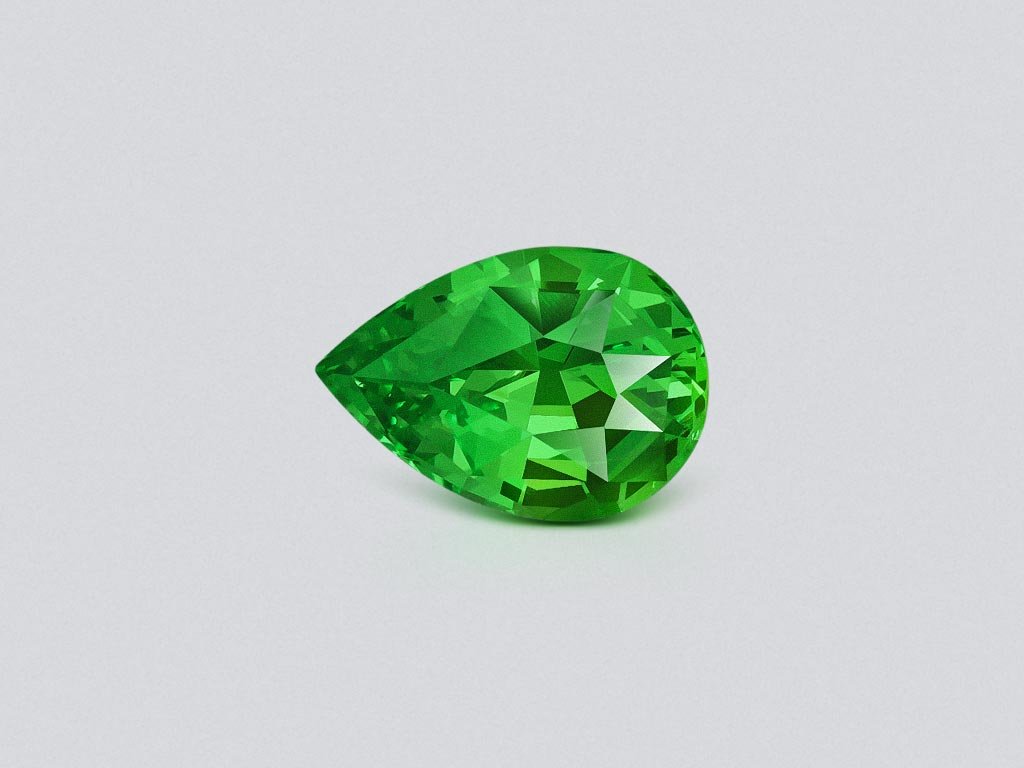 Гранат цаворит Intense Green в огранке груша 1,50 карата, Танзания  Изображение №1